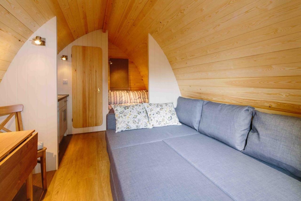 Hotel Buttercup Glamping Pod Cheltenham Exterior foto